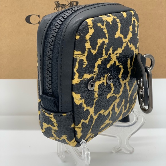 COACH SQUARE HYBRID POUCH W WAVY ANLPRINT & DUMBO - Picture 14 of 16